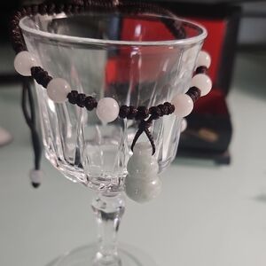 Elegant White Beaded Bracelet